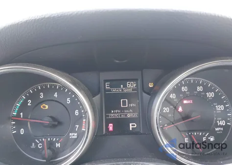 2011 Jeep Grand Cherokee Laredo z USA, uszkodzony, nr VIN 1J4RR4GG3BC583764